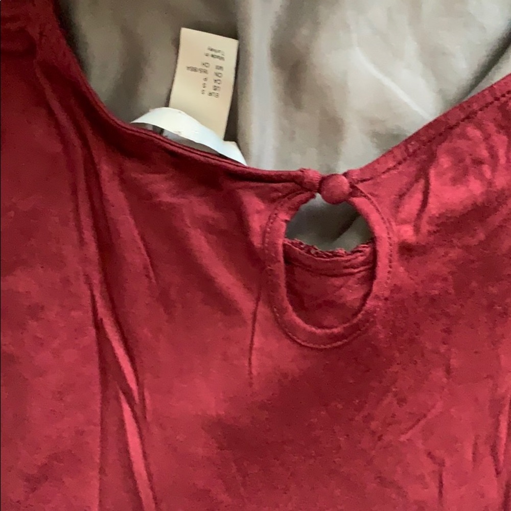 Red blouse - Picture 3 of 5